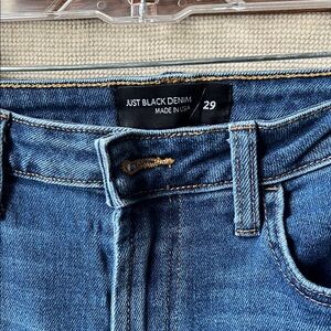 Just Black Women's Wide Leg Jeans